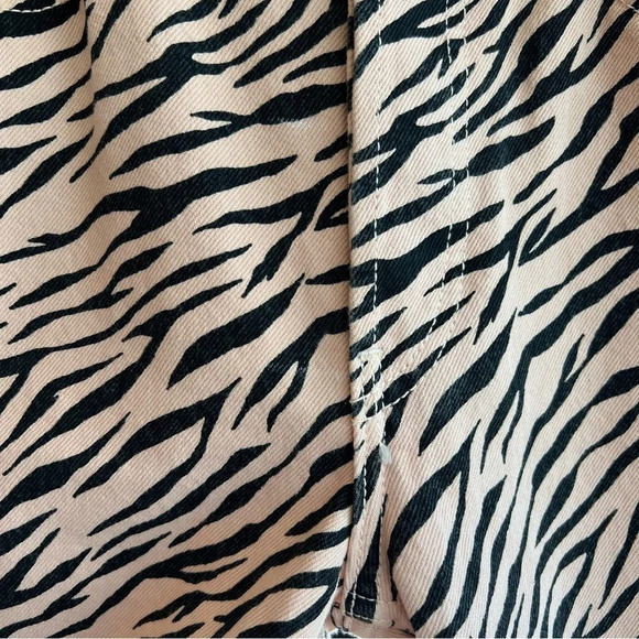 Re/Done High Rise Nude Tiger Print Slim Jeans 26 NWT Animal Print Bold Statement - Picture 7 of 7